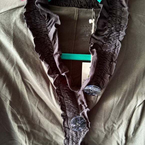 Neon Buddha Green Blazer Fitted Ruffled Trim - Picture 2 of 7